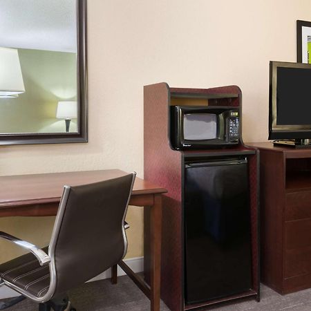 Hampton Inn Raleigh Cary Kültér fotó