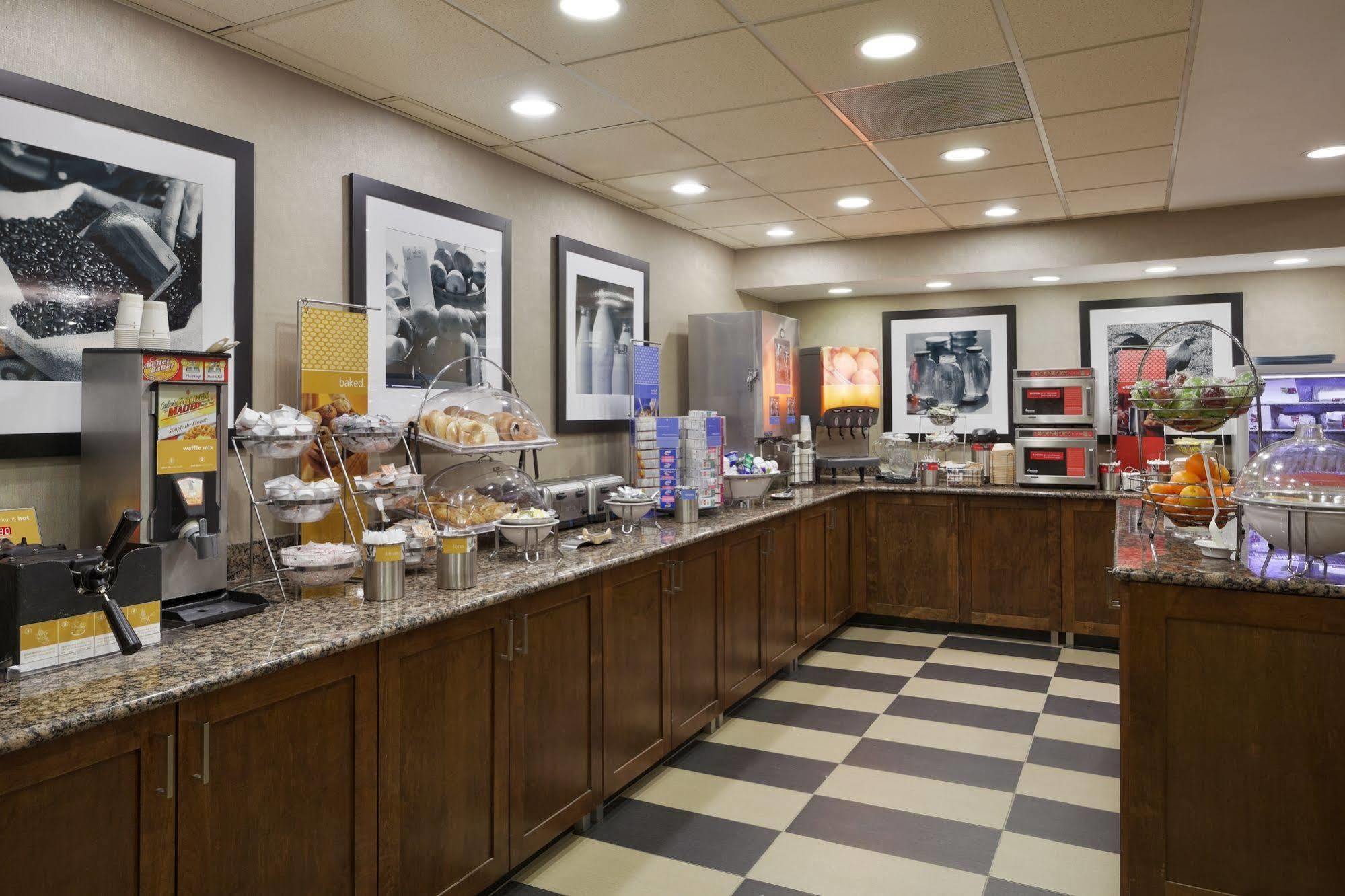 Hampton Inn Raleigh Cary Kültér fotó